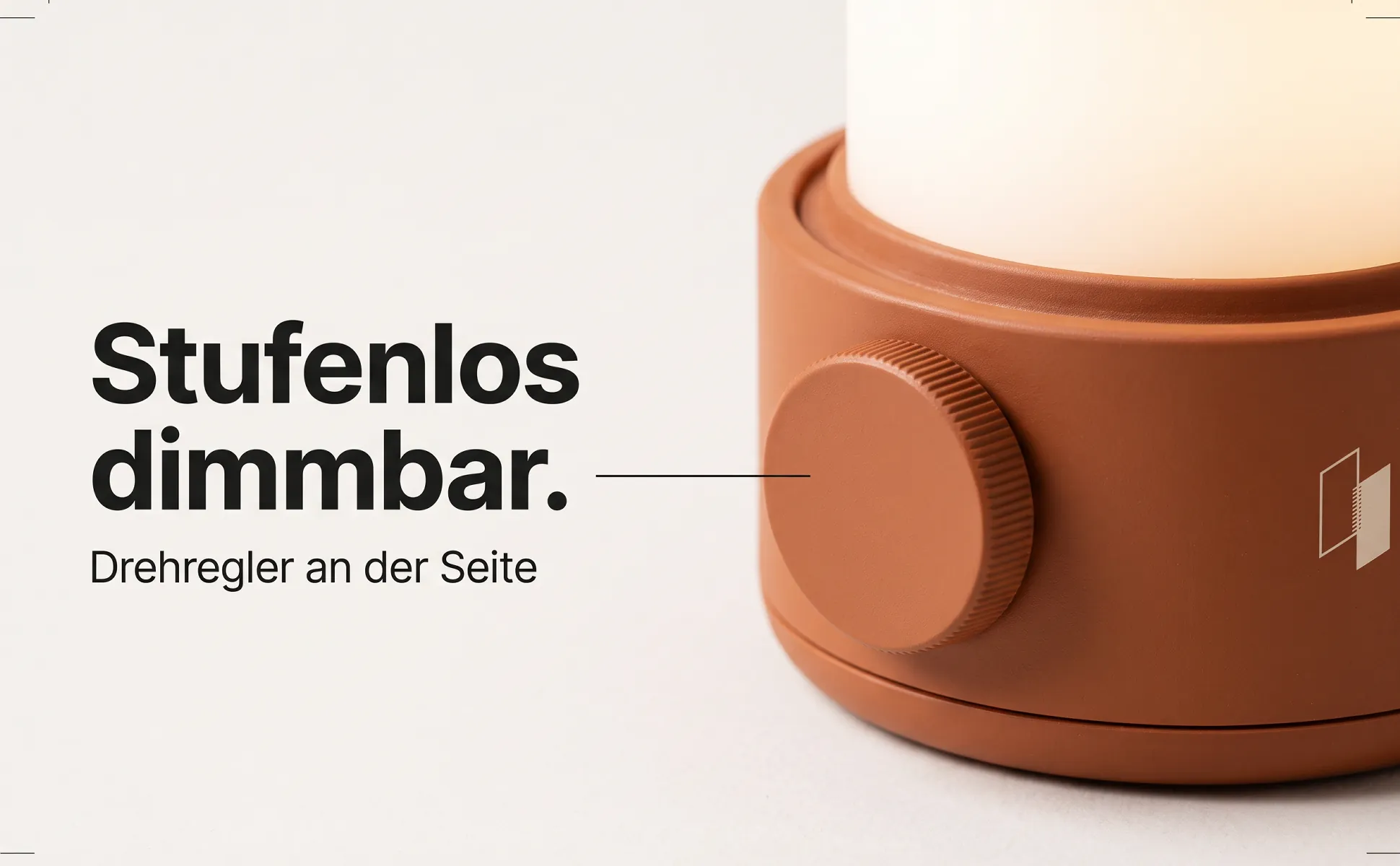 A+ image "Macro detail" for Cordless table lamp in the Editorial style, German text: Stufenlos dimmbar., Drehregler an der Seite